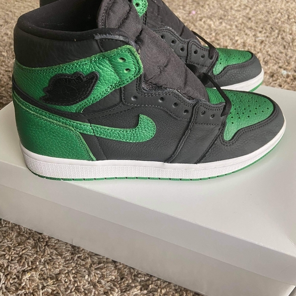 Jordan 1 retro high pine green - Picture 8 of 9